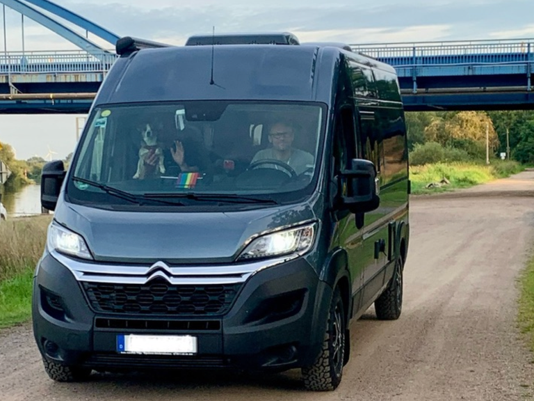 Pössl Summit 600 Plus Charlie auf einer unserer ersten Vanlife-Reisen