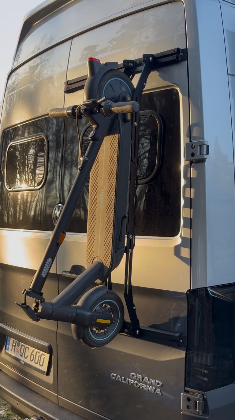 PUSHrack E-Scooter-Träger am Grand California